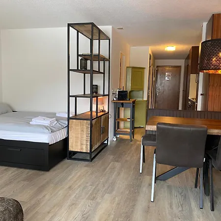 Rothornblick 25 By ארוזה